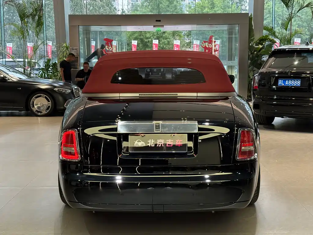 Phantom 6.7 L Softtop Convertible