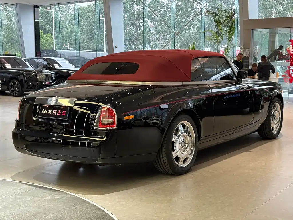 Phantom 6.7 L Softtop Convertible