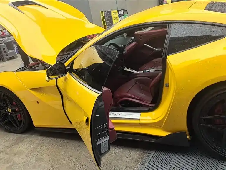 F12 berlinetta 6.3 L Standard