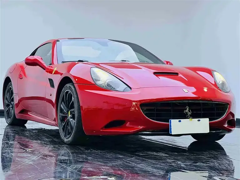 Ferrari California T 4.3 L Standard