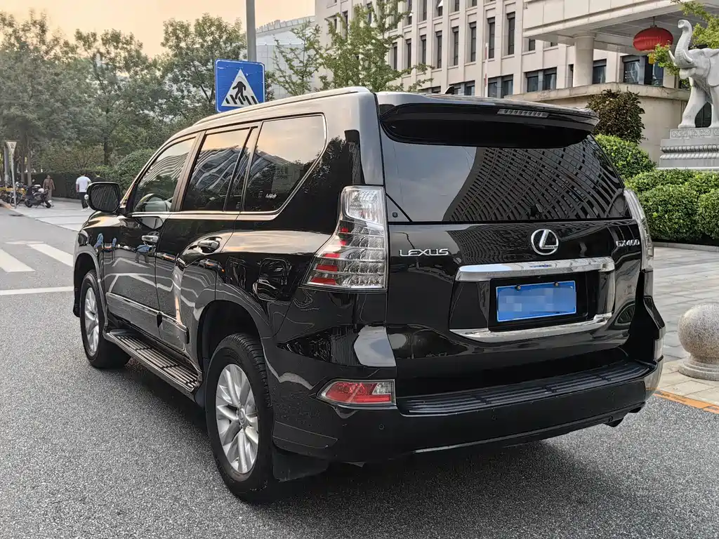 Lexus GX 400 Luxury