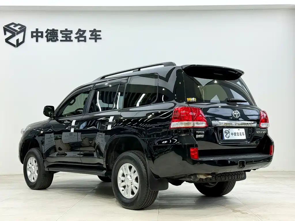Land Cruiser 4.7 L Auto VX-R