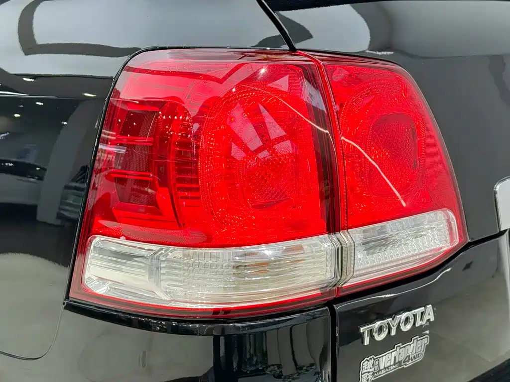 Land Cruiser 4.7 L Auto VX-R
