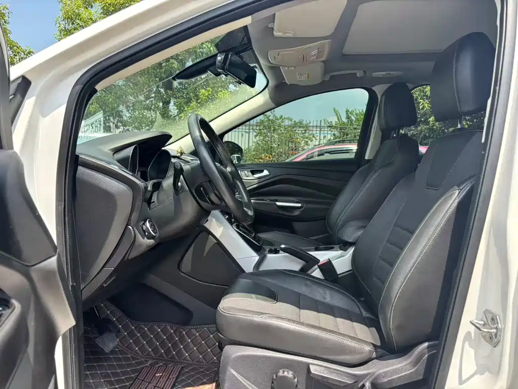 Kuga 1.5 L GTDi 2 WD Style