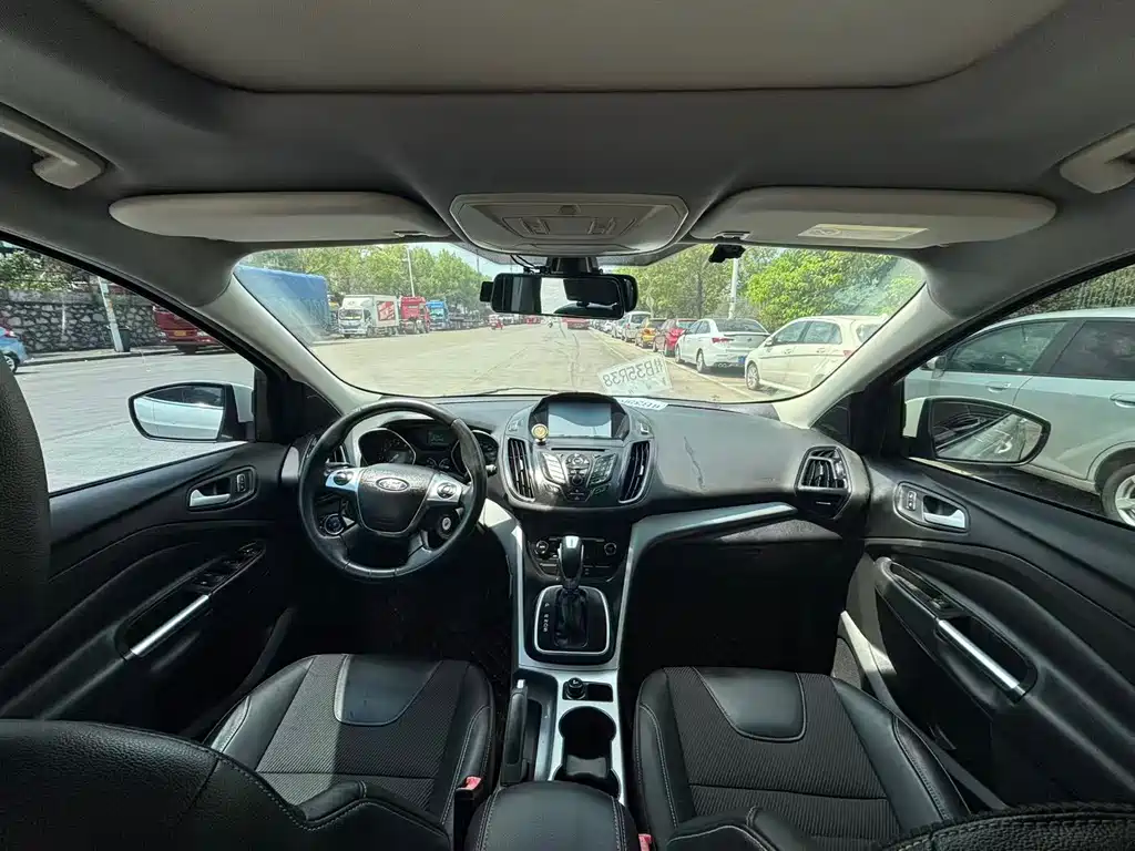 Kuga 1.5 L GTDi 2 WD Style