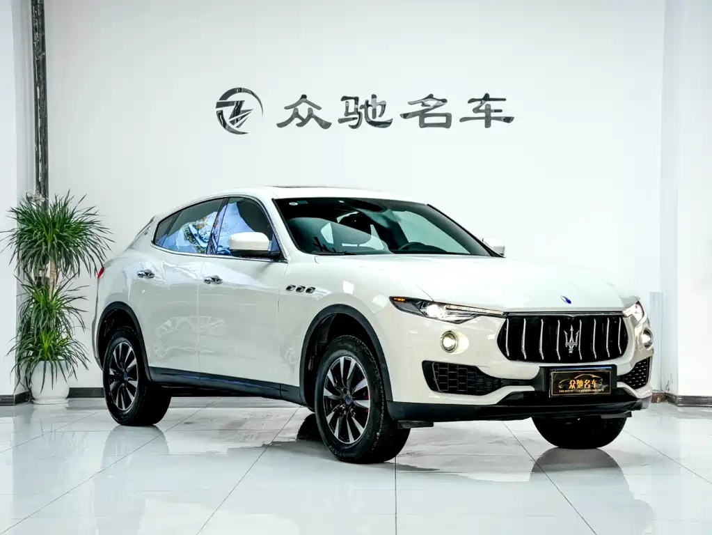 Levante 3.0 T Classic