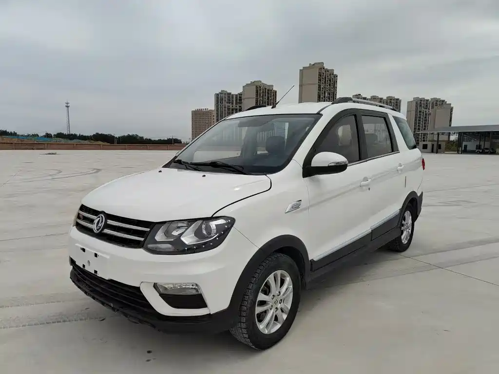 Fengguang 370 1.5 L Manual Premium 7-seat