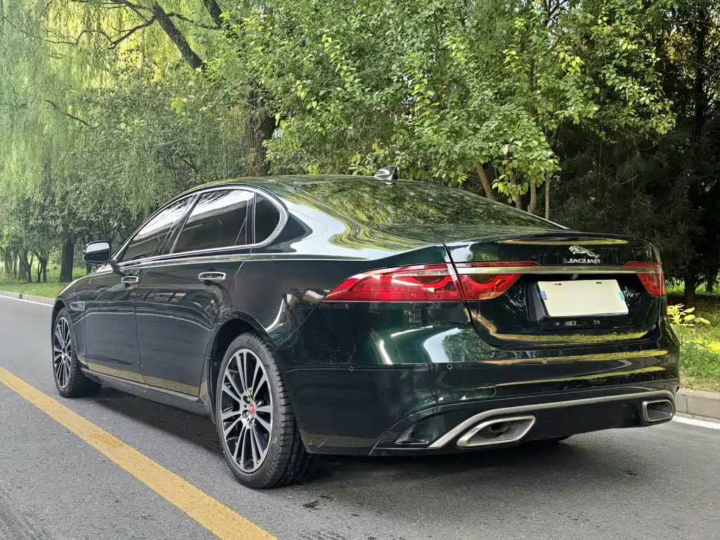 Jaguar XFL XFL 2.0 T P250 2 WD Premium Luxury