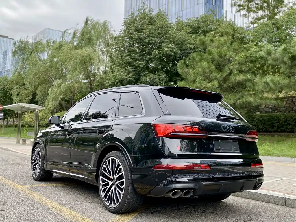 Audi SQ7 4.0 TFSI