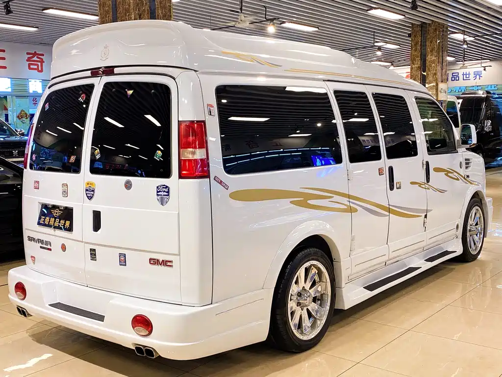 SAVANA 5.3 L G660 S 4 WD Elegant Supreme
