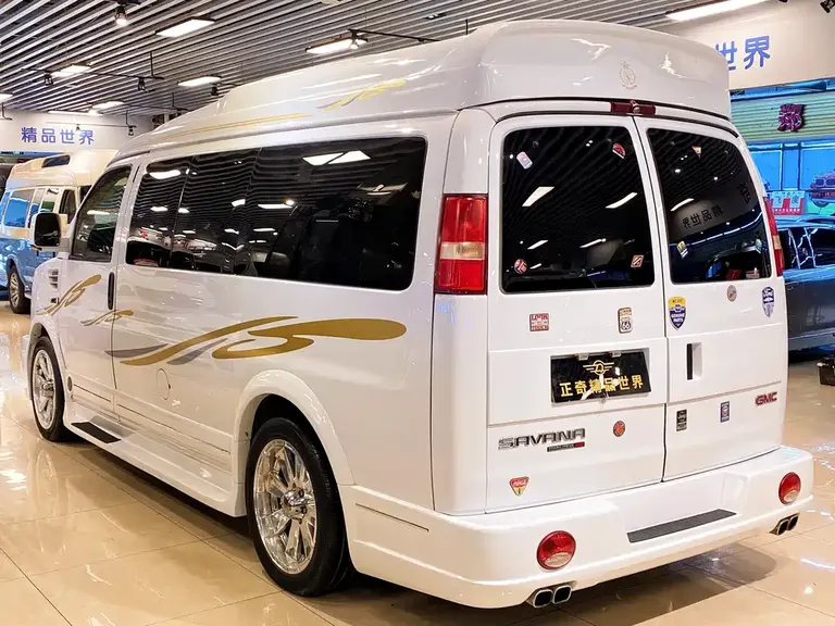 GMC SAVANA 5.3 L G660 S 4 WD Elegant Supreme