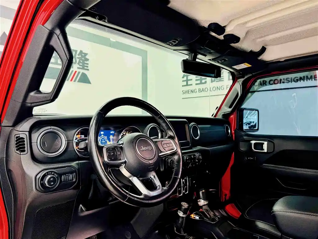 Wrangler 2.0 T Sahara 4-door
