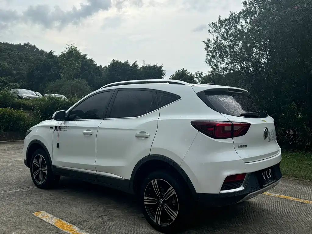 MG ZS 1.5 L Auto Luxury CN-V