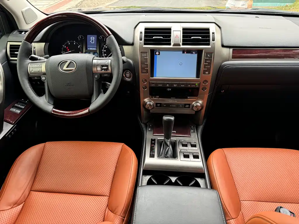 Lexus GX 400 Distinguished