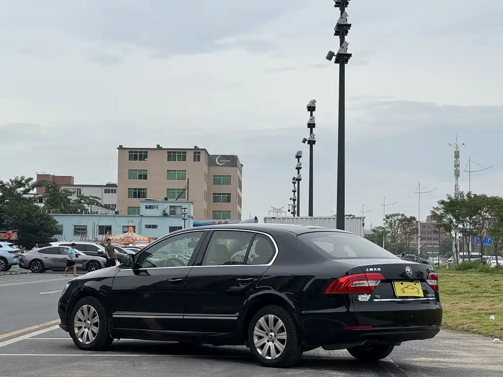 Superb 1.4 TSI DSG Gentleman