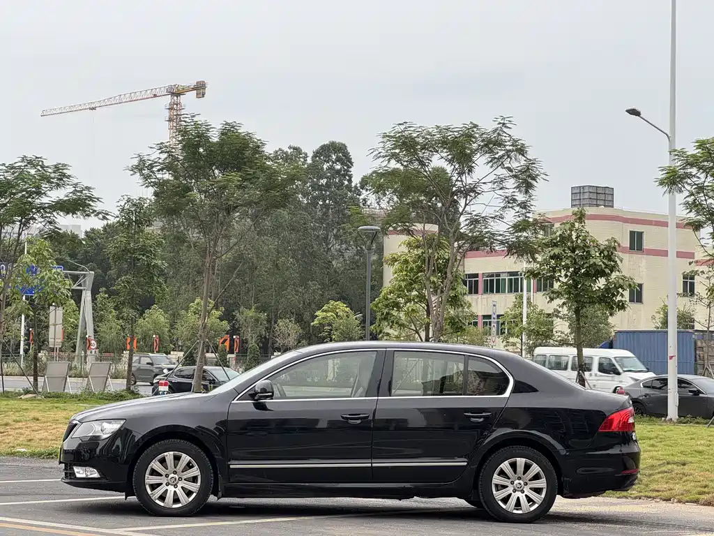 Superb 1.4 TSI DSG Gentleman