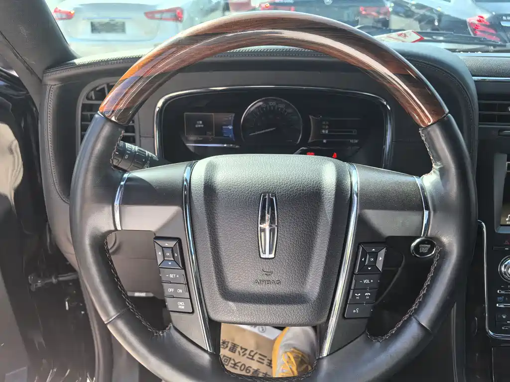 Navigator 3.5 T AWD