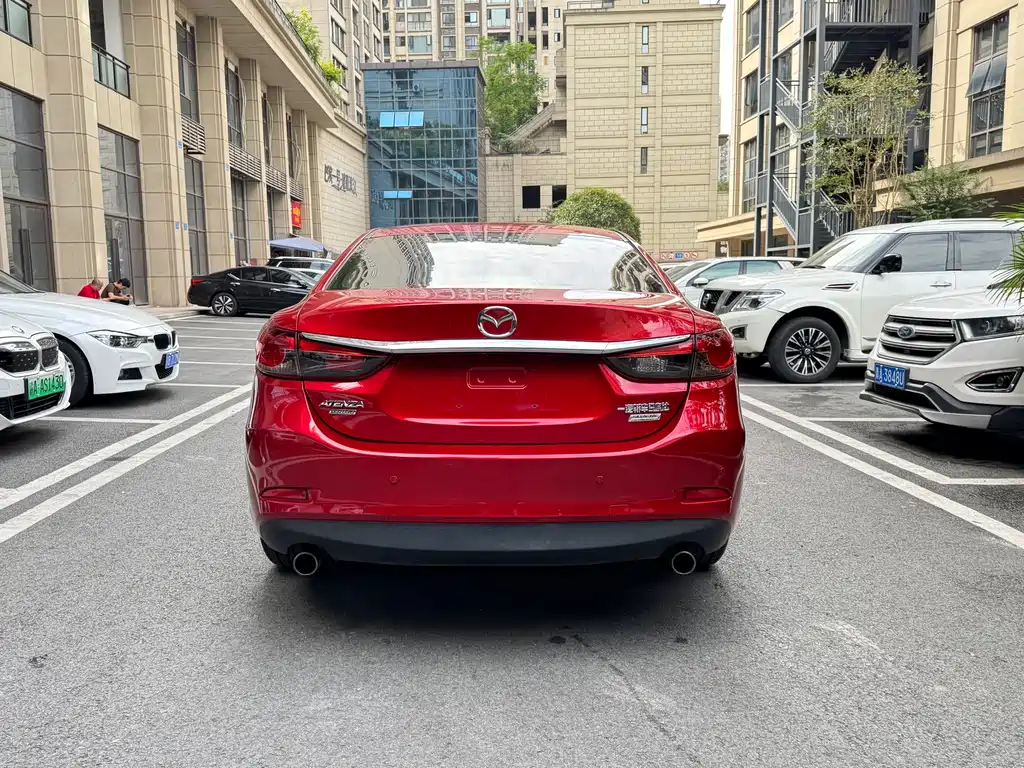 Atenza 2.0 L Blue Sky Luxury