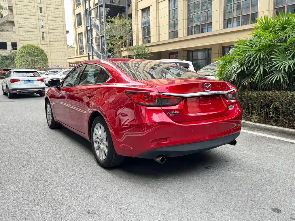 Atenza 2.0 L Blue Sky Luxury