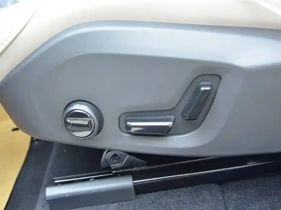 Volvo XC60 B5 4 WD Smart Ease Luxury