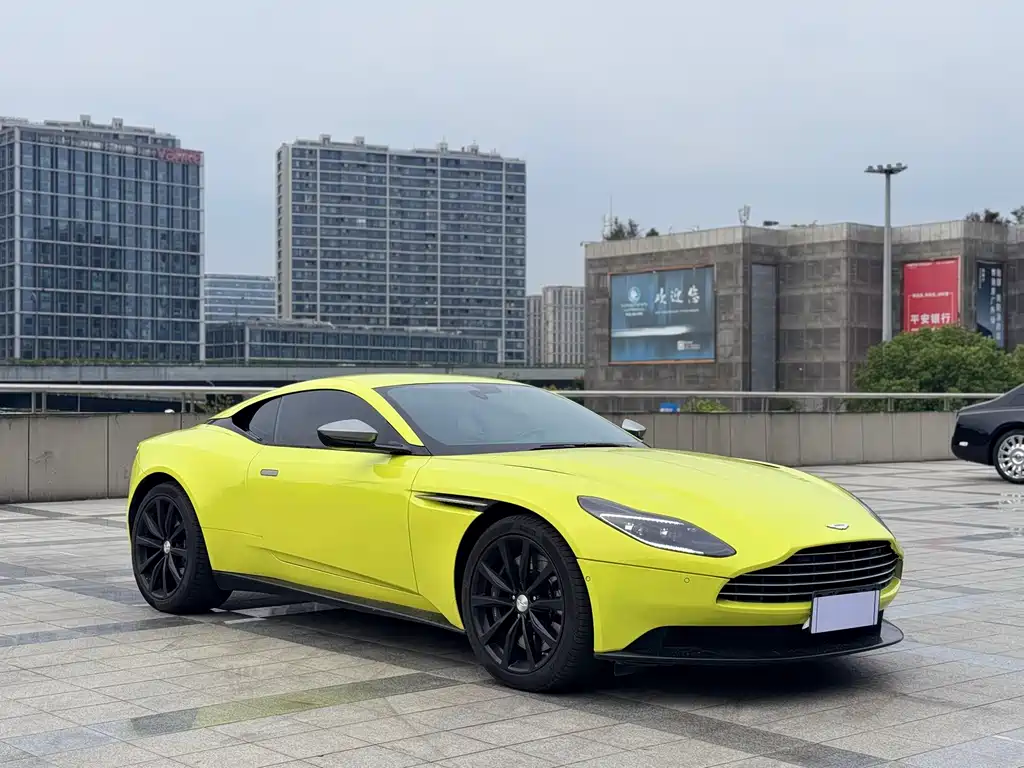 Aston Martin DB11 4.0 T V8 Coupe