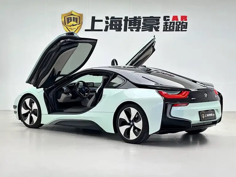 BMW i8 Standard