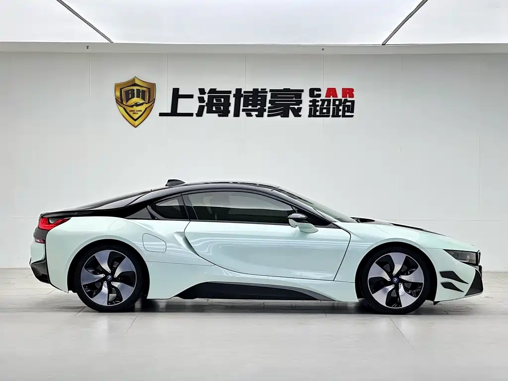 BMW i8 Standard