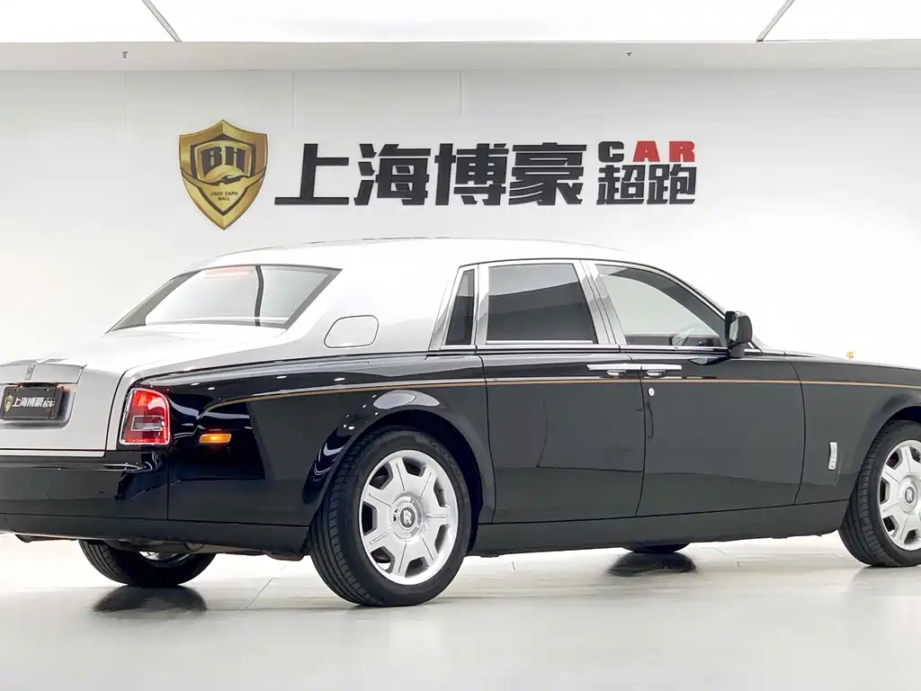 Phantom 6.7 L Standard