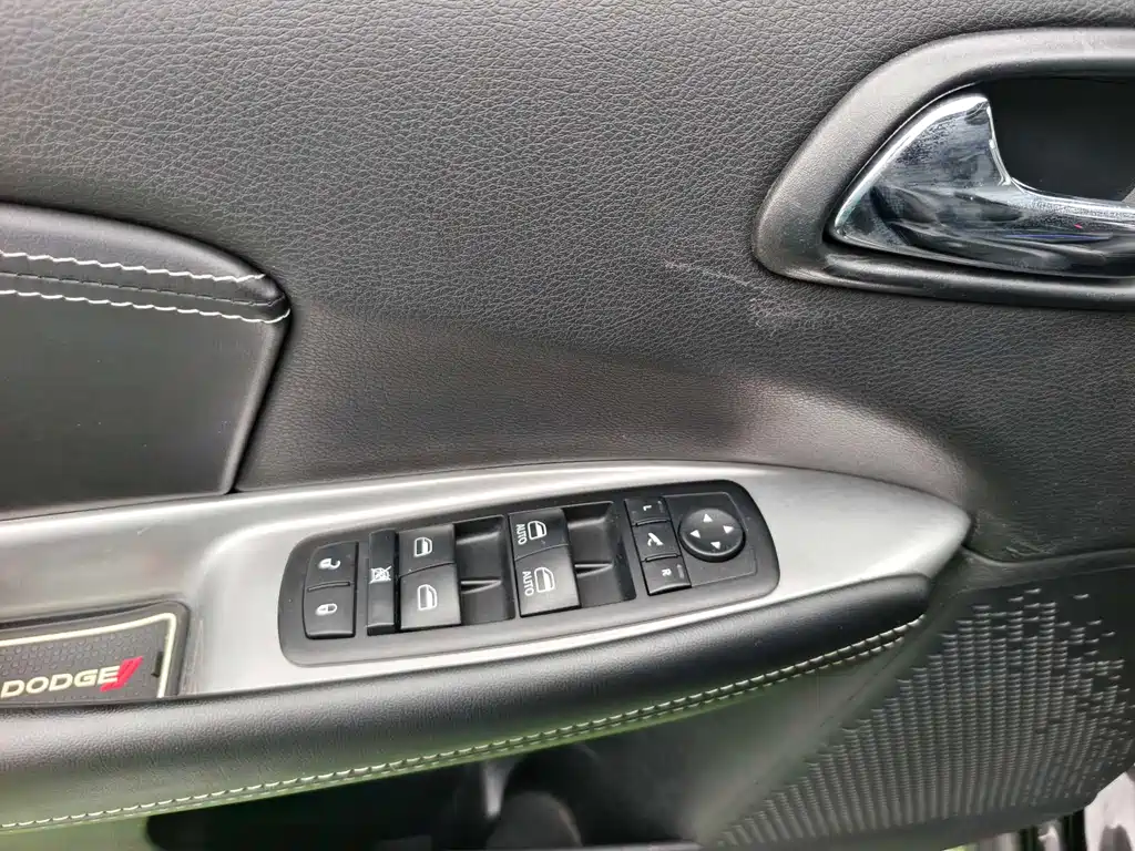 Journey 2.4 L 2 WD Premium Style