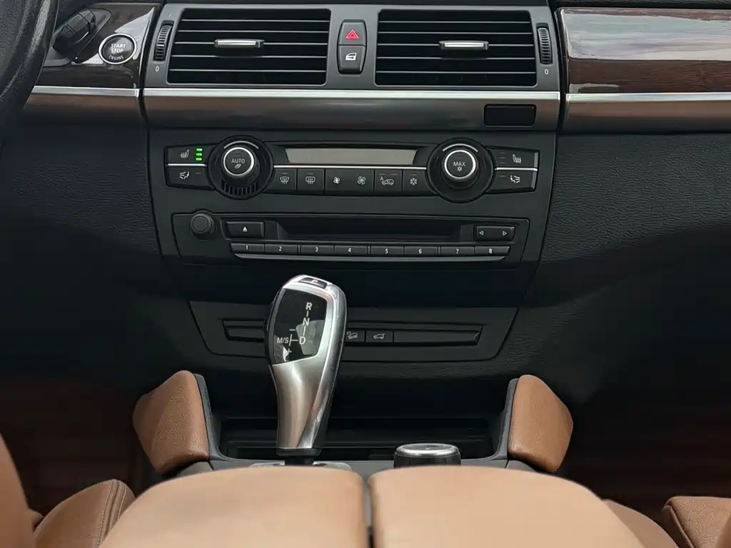 BMW X6 xDrive35 i