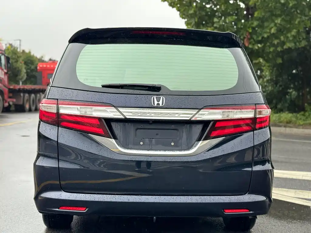 Odyssey Facelift 2.4 L Comfort