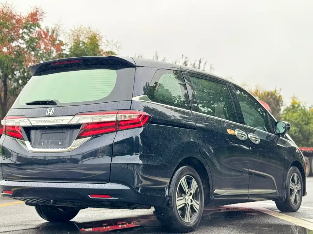 Odyssey Facelift 2.4 L Comfort