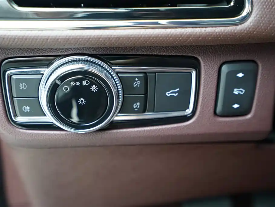 Navigator 3.5 T President Series