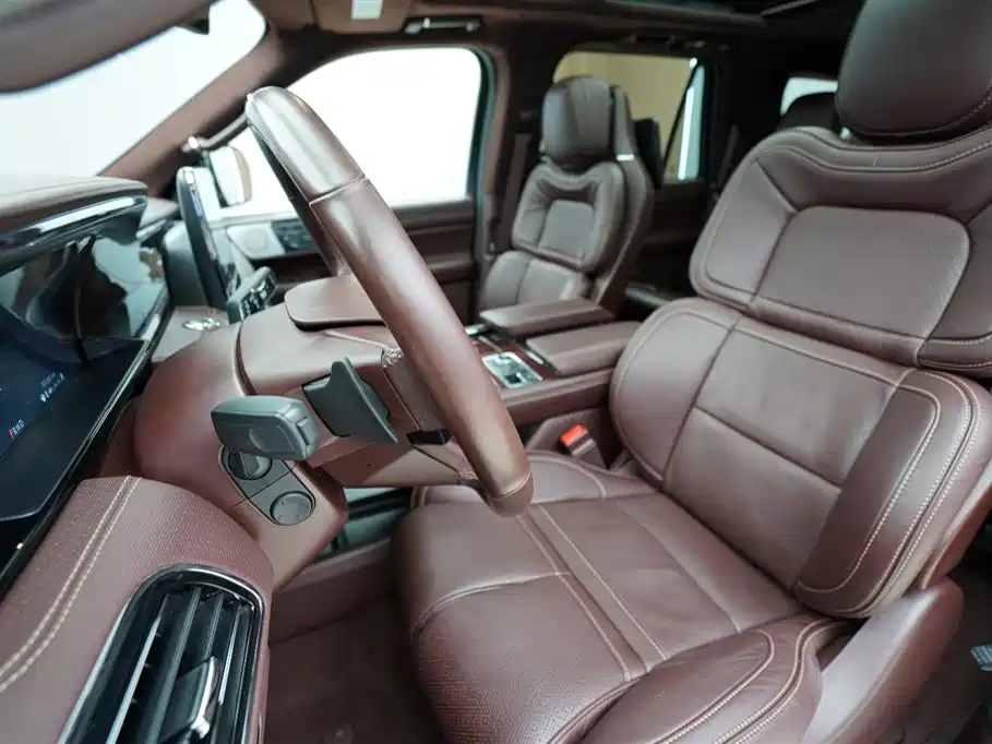 Navigator 3.5 T President Series