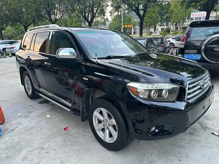 Toyota Highlander 2.7 L 2 WD 7-seat Elite