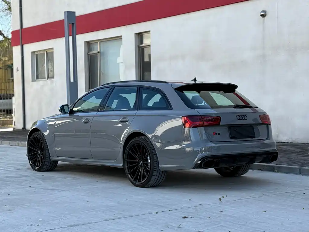 Audi RS 6 RS 6 4.0 T Avant