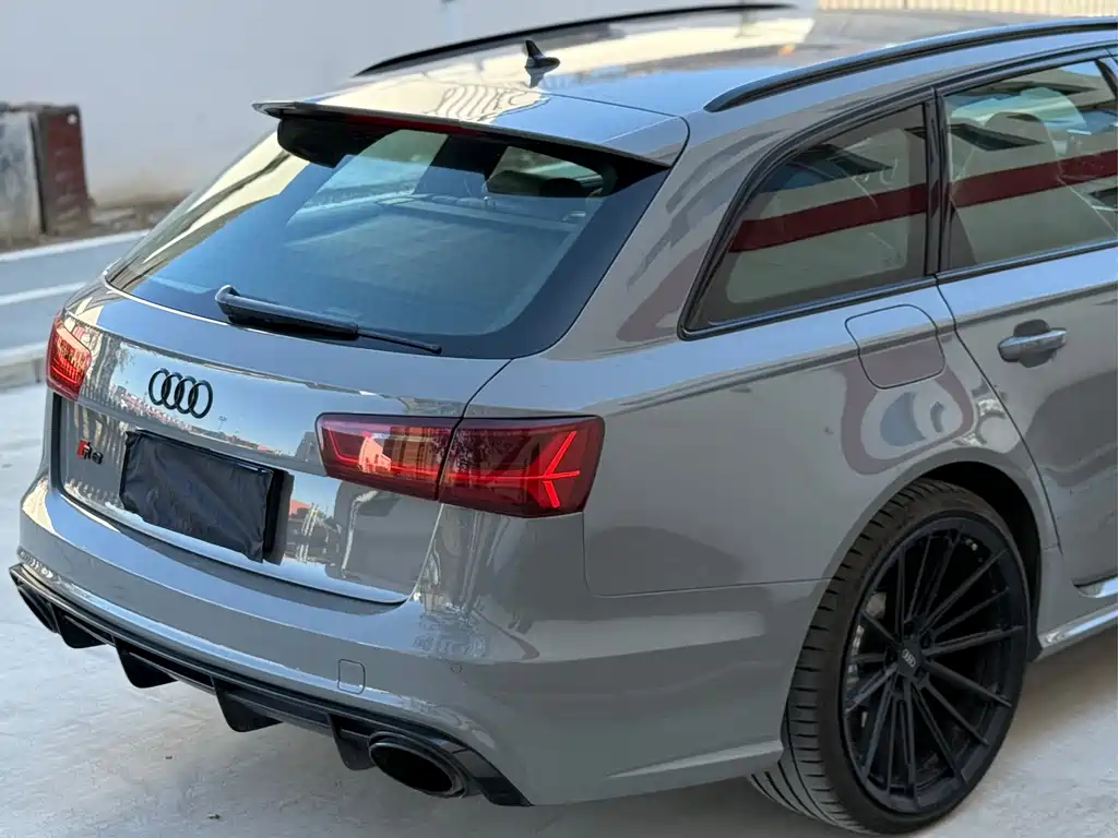 Audi RS 6 RS 6 4.0 T Avant
