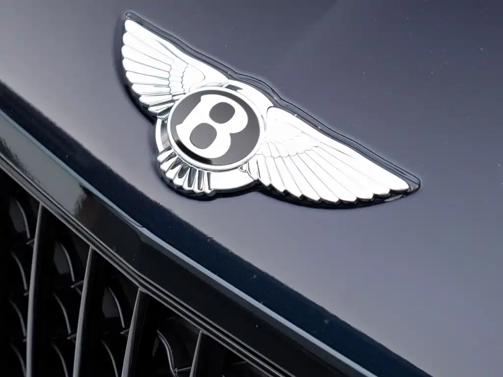 Bentayga 4.0 T V8 LWB Range