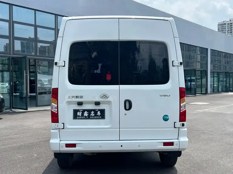 Maxus Xintu V80 2.0 T Manual Classic Aoyuntong SWB Mid Roof 5 6-seat
