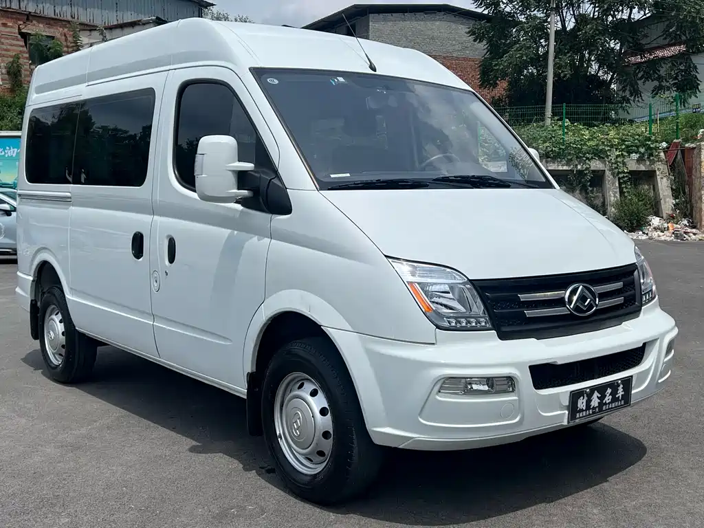 Xintu V80 2.0 T Manual Classic Aoyuntong SWB Mid Roof 5 6-seat