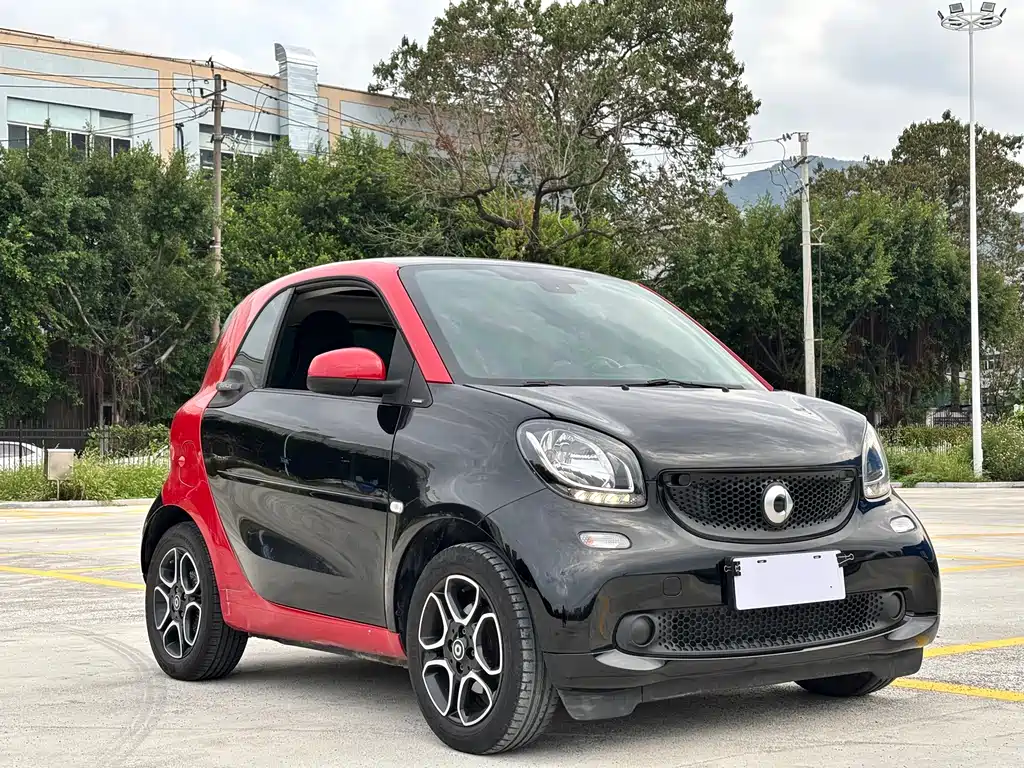 smart fortwo 0.9 T 66 kW Hardtop Motion Engine CN-VI