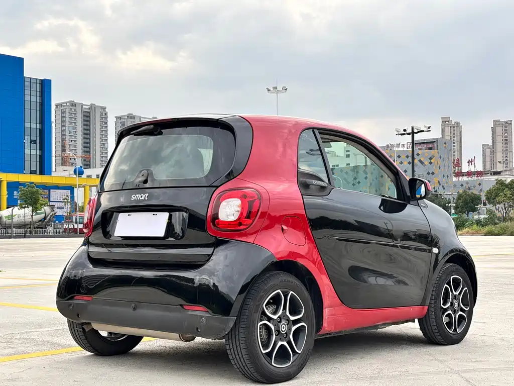 smart fortwo 0.9 T 66 kW Hardtop Motion Engine CN-VI