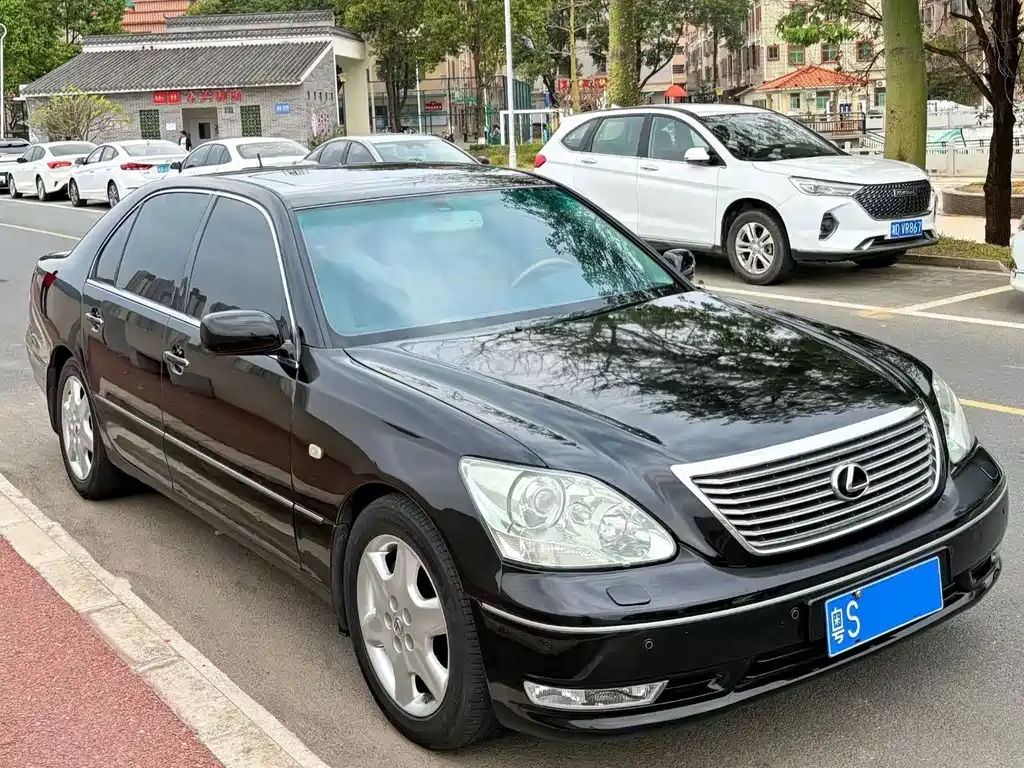 Lexus LS 430