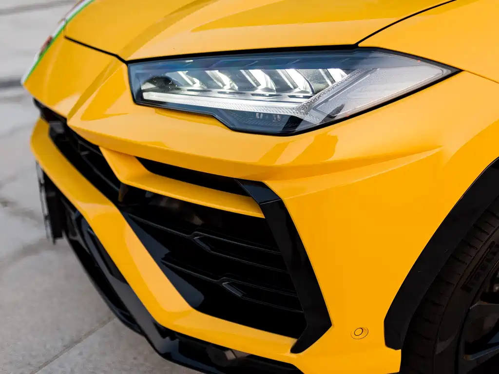 Urus 4.0 T V8