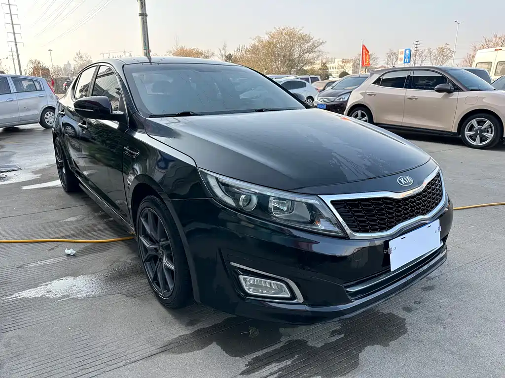 Kia K5 2.0 L Auto GL