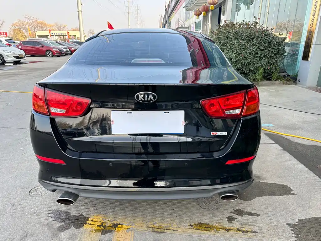 Kia K5 2.0 L Auto GL