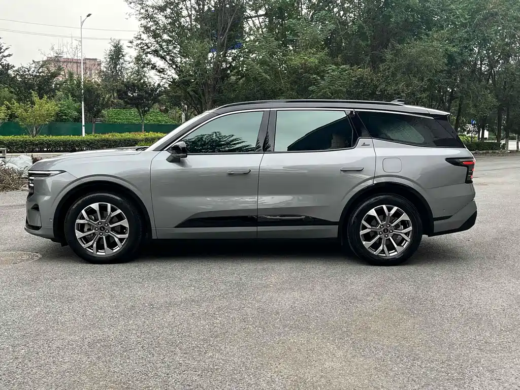 Edge Edge L 2.0 T EcoBoost 4 WD 7-seat Supreme