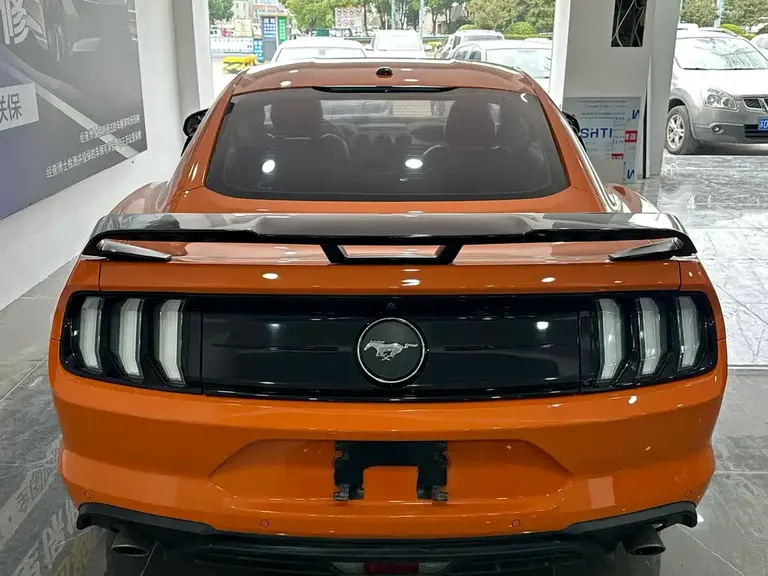 Ford Mustang 2.3 L EcoBoost Dark Knight Sport