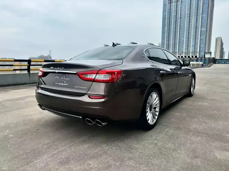 Maserati Quattroporte 3.0 T Standard