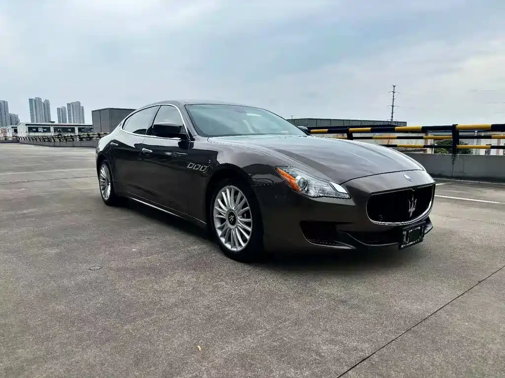 Quattroporte 3.0 T Standard